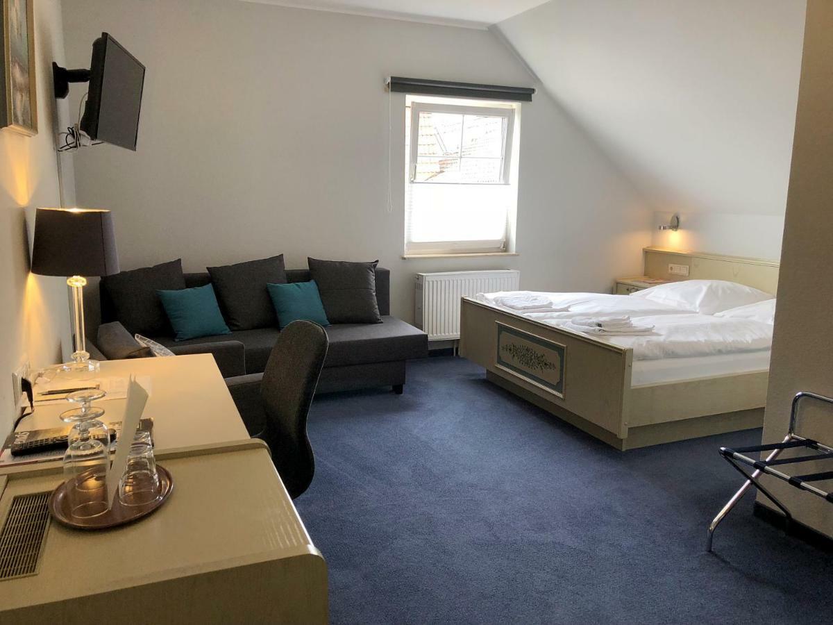 Zum Neuen Schwan Hotell Walluf Eksteriør bilde